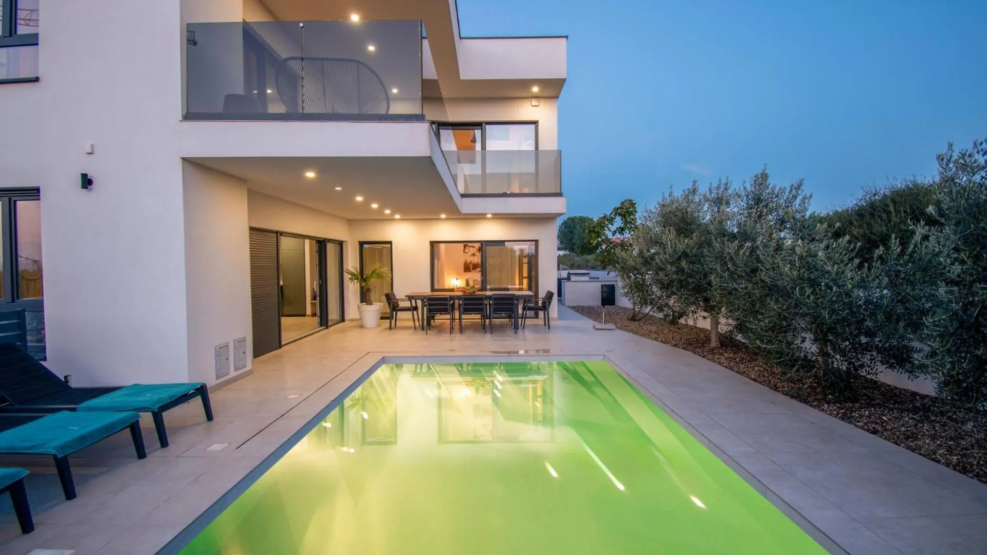 Villa Ajlin Mit Privatem Beheizbarem Pool Medulin Croatia